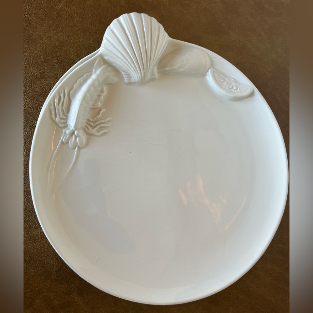 Knobler Ceramics of Italy Set of 3 Ceramic Embossed Seashell Lobster Plates MCM